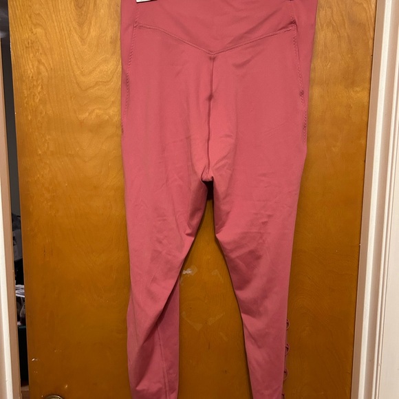 Victoria secret sport legging NWT ✨ - Picture 6 of 6